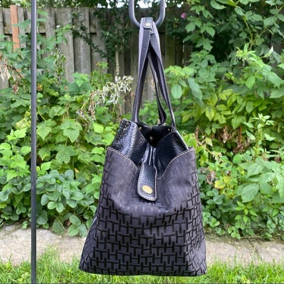 Tommy Hilfiger Black Nylon Signature  Satchel - Picture 4 of 13